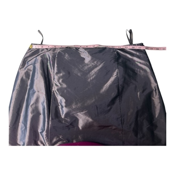 Vera Mont Paris Chrome Silver Sheen A-Line Midi Skirt & Purple Back Zip Top - Picture 9 of 16